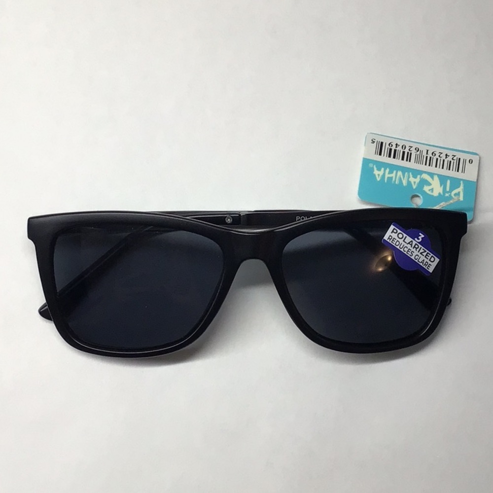 NWT polarized black lens sunglasses 62049
